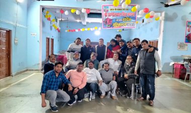 खंडेलवाल मित्र मंडल द्वारा धूमधाम से मनाया गया बसंतोत्सव