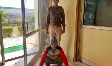 अवैध देसी शराब बेचते एक आरोपी को किया गिरफ्तार