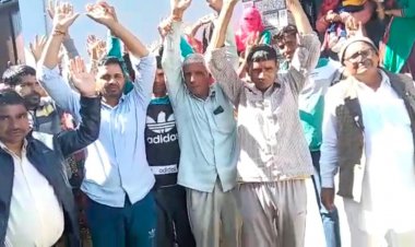 मिर्जापुर के मेघवाल कॉलोनी करीबन एक माह से अंधेरे में विधुत विभाग नही दे रहा ध्यान