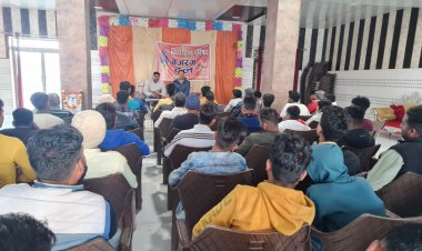 गांव गांव में खड़ी होंगीं विश्व हिंदू परिषद और बजरंग दल की टोलियां - राधेश्याम क्रांति