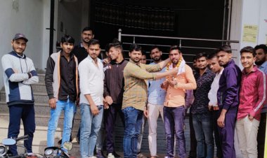 अंजलि क्लासेज में सम्मान समारोह हुआ आयोजित