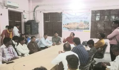 ई-मित्र संचालक सरकार द्वारा निर्धारित रेट पर आमजन को सुविधा करें प्रदान: सिंह