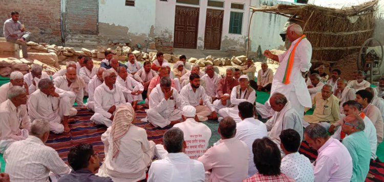 गांव अभयपुर की घटना: पीडित परिवार का जाने से मारने की धमकी देने पर जनपंचायत का हुआ आयोजन