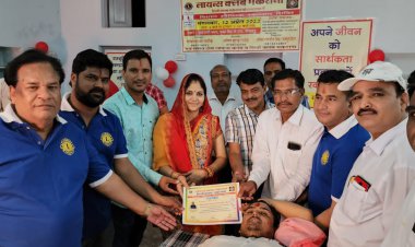 लाॅयन्स क्लब मकराना द्वारा रक्तदान शिविर का किया गया आयोजन