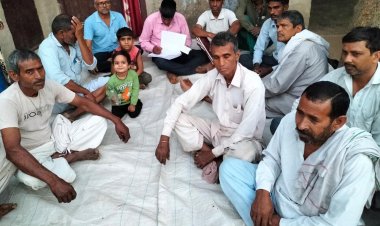 तिगावां मे प्रजापत समाज की बैठक हुई सम्पन्न: समाज में व्याप्त बुराइयों को जड़ से उखाड़ फेंकने पर बनी सर्वसम्मति