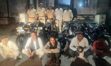 बाइकों पर फर्जी नंबर प्लेट लगाकर चलाते 5 गिरफ्तार, मोटरसाइकिले जप्त