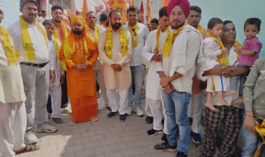 श्री हनुमानजी के जन्मोत्सव के उपलक्ष्य नौगावां कस्बे में निकाली विशाल शोभायात्रा