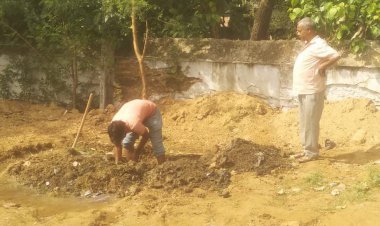 अधिकारियों को शिकायत के बाद, क्षतिग्रस्त राइजिंग लाइन का मरम्मत कार्य शुरू