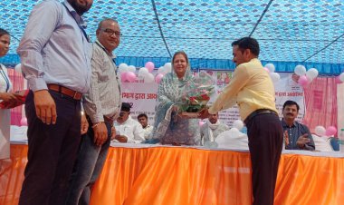 रामगढ़ विधायक साफिया जुबेर और प्रधान नसरु खान ने किया स्वास्थ्य मेले का शुभारम्भ