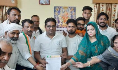 अघोषित बिजली कटौती के विरोध में भाजपा कार्यकर्ताओं ने विद्युत खंड कार्यालय पर विरोध प्रदर्शन कर राज्यपाल के नाम सौंपा ज्ञापन