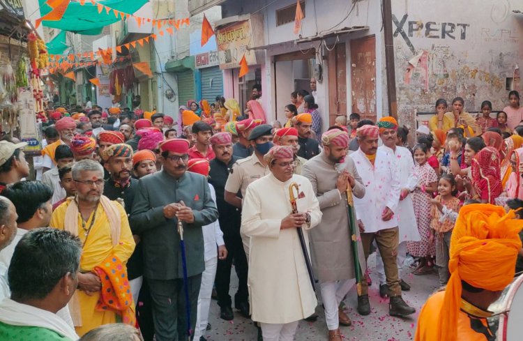 भीण्डर में विजय प्रतीक गणगौर की राजशाही ठाठ से निकली भव्य सवारी