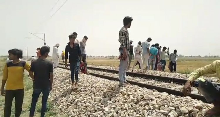 अलवर मथुरा रेलवे मार्ग पर गोविंदगढ़ के समीप ट्रेन से कटकर युवक की मौत