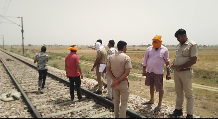 गोविंदगढ़ में ट्रेन से कट कर 45 वर्षीय युवक की मृत्यु ,घर से निकला था शोच करने
