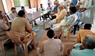 अहीर रेजिमेंट के बोर्ड को लेकर उपजा विवाद पहुंचा झगड़े तक, जमकर हुई पत्थरबाजी