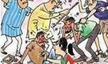 ब्लैक में शराब बेचने को लेकर शराब ठेेकेदारों के बीच लाठी-भाटा जंग