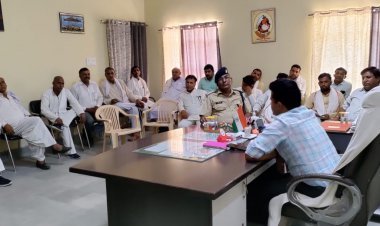 माहौल खराब करने की कोशिश करने वालों पर करें त्वरित प्रभावी कार्यवाही - जिला कलेक्टर