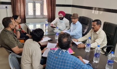 मकराना उप जिला चिकित्सालय में हुई आरएमआरएस बैठक में दिए दिशा निर्देश