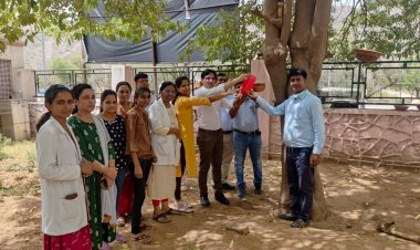 राजकीय सामुदायिक स्वास्थ्य केंद्र परिसर में मूक बधिर पक्षियों के लिए लगाए परिंडे