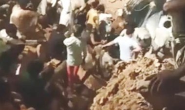 धोलेट का पहाड रात्रि में फिर दहाड मारकर ढह गया,डम्फर,मशीन चालक दबा