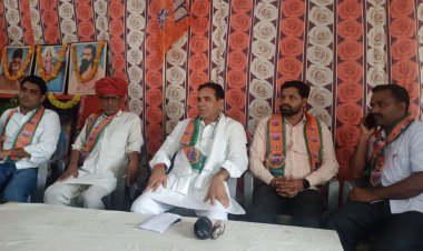 उदयपुरवाटी  प्रेस कॉन्फ्रेंस में बोले पूर्व विधायक शुभकरण चौधरी कहां चरम सीमा पर बढ रहा है भ्रष्टाचार