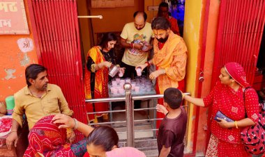 लोहार्गल में स्थित वेंकटेश बालाजी मंदिर में मनाया गंगा दशहरा