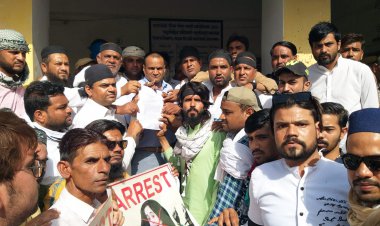 मकराना के मुस्लिम समाज ने राष्ट्रपति के नाम सौपा ज्ञापन