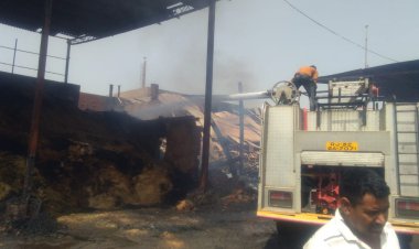 एमआईए में 16 घन्टे मशक्कत के बाद पाया गया आग पर काबू , 2 श्रमिक झुलसे