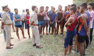 एसएसपी ने सेना की भर्ती देख रहे  जवानों से की मुलाकात अग्निपथ के बारे में विस्तार पूर्वक दी  जानकारी