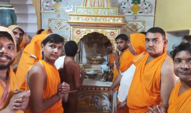 आदिनाथ दिगंबर जैन मंदिर में दो दिवसीय नवीन वेदी प्रतिष्ठा व नवीन जिनबिम्ब स्थापना कार्यक्रम हुआ संपन्न