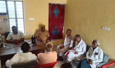 थाना परिसर में सीएलजी की मीटिंग का हुआ आयोजन: वैर भुसावर रोड़ टोल प्लाजा के समीप पेट्रोल पम्प पर नाप सही करवाने का उठा मुद्दा