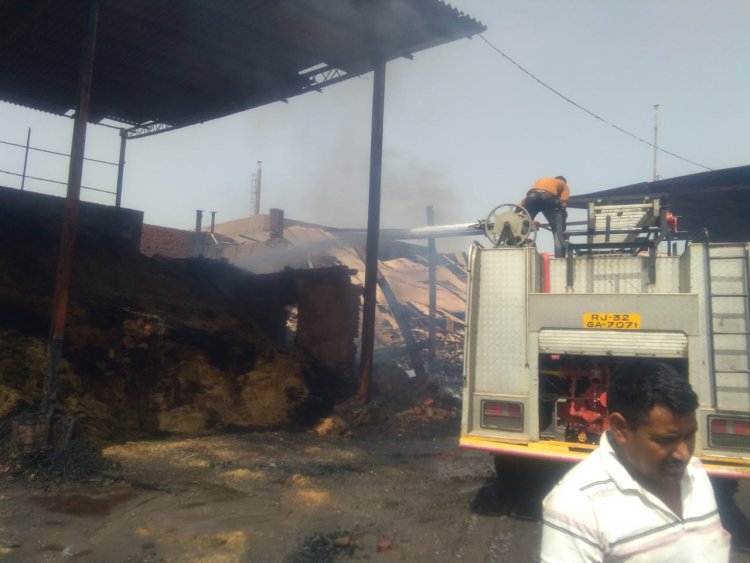 एमआईए में 16 घन्टे मशक्कत के बाद पाया गया आग पर काबू , 2 श्रमिक झुलसे