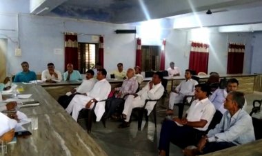 वैर नगर पालिका में 15 जुलाई से शुरू होने वाले प्रशासन शहरो के संग अभियान को लेकर आयोजित हुई पार्षदों की बैठक