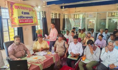 बुडसू में जिला कलेक्टर ने सुनी परिवेदनाएं, अधिकारियों को दिए निस्तारण के निर्देश