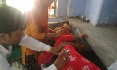 टेम्पो व बाईक की भिडंत में चार लोग घायल, दो भरतपुर रैफर