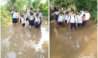 आम रास्ते में जलभराव: स्कूली बच्चे और राहगीर हुए परेशान