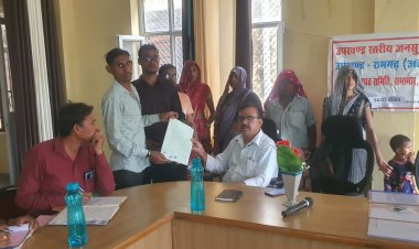 खाद्य सुरक्षा का राशन ना मिलने व राशन डीलर की अभद्र भाषा से महिलाऐं परेशान:  जन सुनवाई के दौरान तहसीलदार को सौंपा ज्ञापन