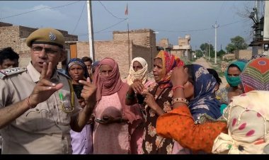 मनरेगा कार्य शुरू करवाने को लेकर ग्राम पंचायत भवन झोटांवाली पर श्रमिकों ने किया धरना प्रदर्शन