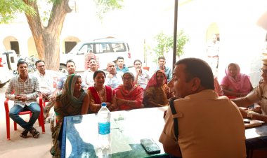 बहरोड़ पुलिस थाना परिसर में सीएलजी सदस्यों की बैठक हुई आयोजित