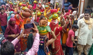 कोटकासिम कस्बे में पवित्र मनन दीप ने निकाली भव्य कलश यात्रा: झांकी और रथ रहे आकर्षण का मुख्य केंद्र