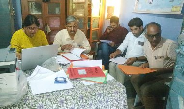 राजकीय महाविद्यालय में छात्र संघ चुनाव को लेकर वोटर लिस्ट बोर्ड पर हुई चस्पा