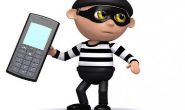 कमरे से दो मोबाइल चोरी करने वाले दो आरोपी गिरफ्तार: मोबाइल बरामद