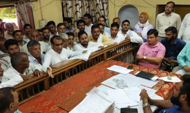 अतिक्रमण हटाने गए सरपंच सहित तहसीलदार के ड्राइवर के साथ मारपीट: एक दर्जन से अधिक लोगों के खिलाफ नामजद मामला दर्ज