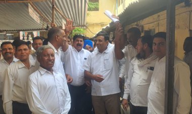 घड़साना में वकील की आत्महत्या से रामगढ़ अधिवक्ताओं में आक्रोश: पुलिस प्रशासन के खिलाफ मुर्दाबाद के नारे लगाए