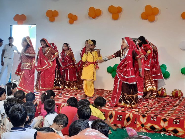 बोहरा ग्लोबल स्कूल महुआ के बच्चों ने मनाया जन्माष्टमी उत्सव