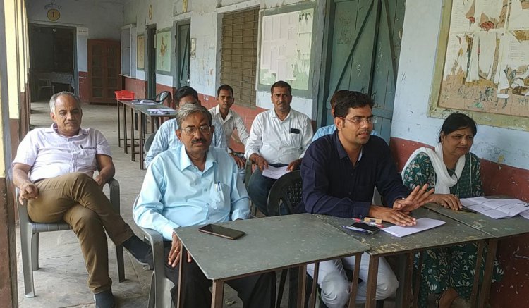 कठूमर: राजकीय महाविद्यालय में छात्रसंघ चुनाव में मतदान को लेकर प्रत्याशियों को दिए निर्देश