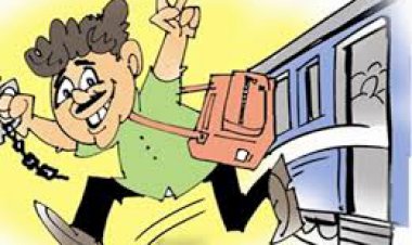 एसबीआई बैंक से दो लाख रुपए निकलवाने आये व्यक्ति के अज्ञात चोर पैसे से भरा बैग लेकर हुए फरार