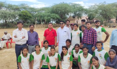 ब्लॉक स्तरीय ग्रामीण ओलंपिक खेलों का निरीक्षण करने पहूँचे प्रधान और विकास अधिकारी