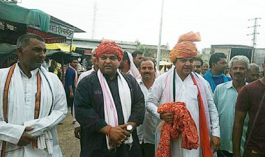 अवधेश बैरवा व जयप्रकाश दीक्षित के पीसीसी सदस्य बनने पर कस्बे में किया गया भव्य स्वागत सम्मान