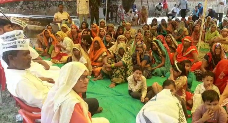 वैर विधानसभा के गांव जीवद में आम आदमी पार्टी की बैठक हुई आयोजित: महिलाओ को दिलाई सदस्यता