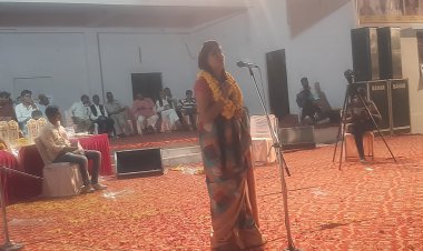 शरद पूर्णिमा के उपलक्ष में देर रात तक चला उपनगर पुर का कवि सम्मेलन